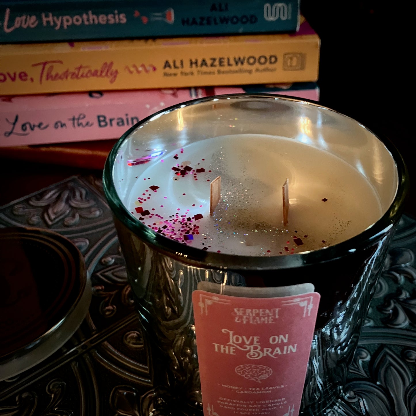 Love on the Brain, Tea Leaves Honey